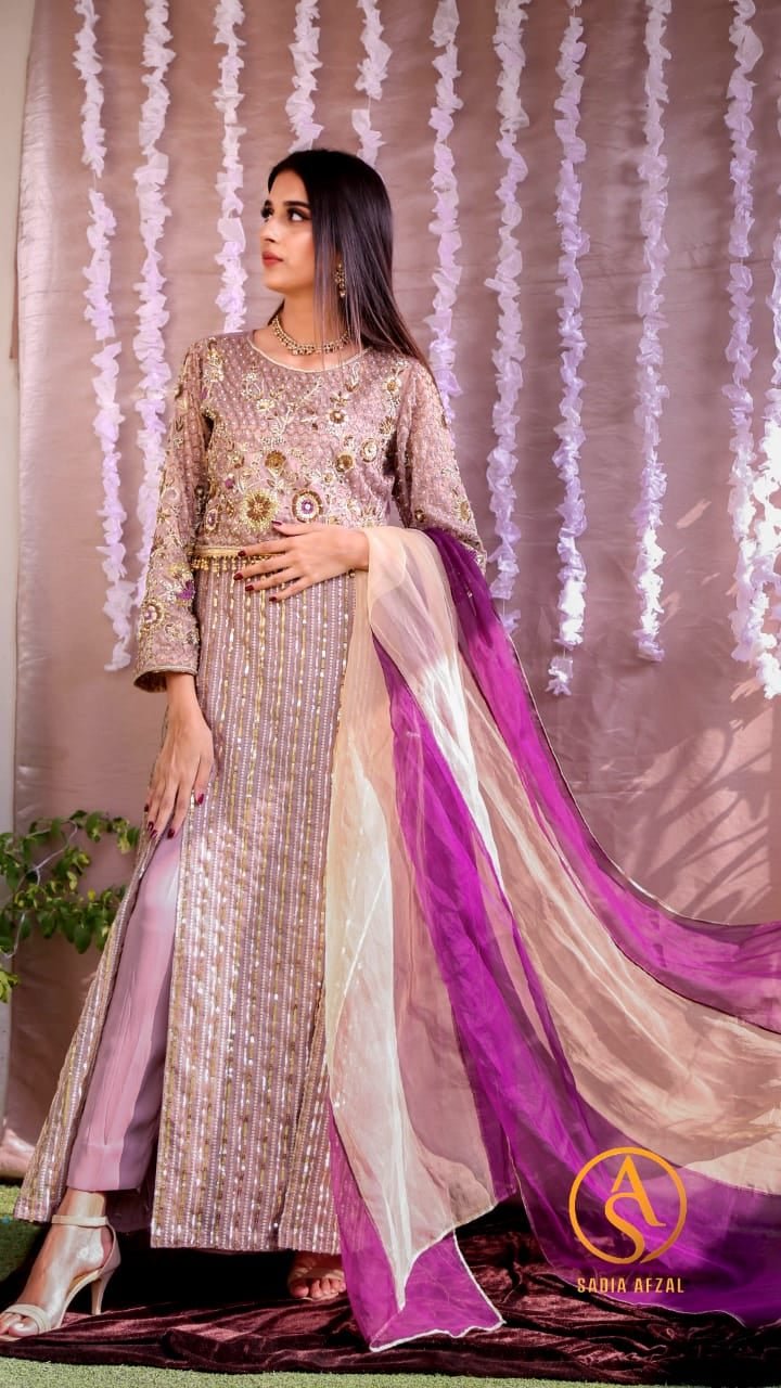 Gul Yas 16 Gul Yas 1