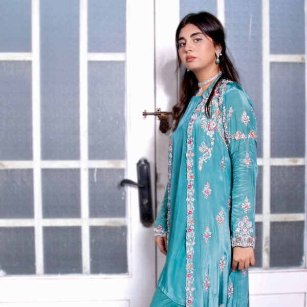 Heer - Shehzadi | Festive Formal '24 - Image 3