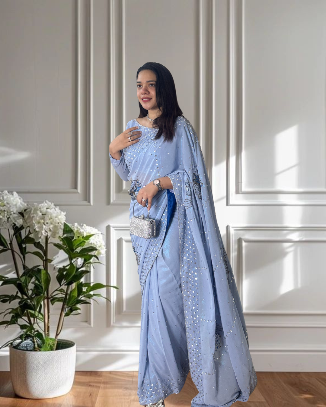 Lureé Embellished Shimmer Chiffon Saree - Image 6